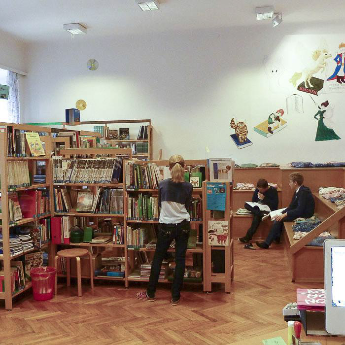 Bibliothek 1 