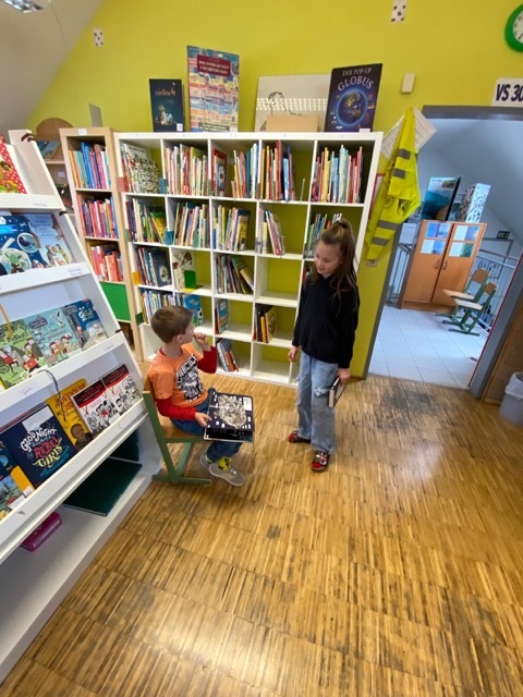 1b_4b_bibliothek_08