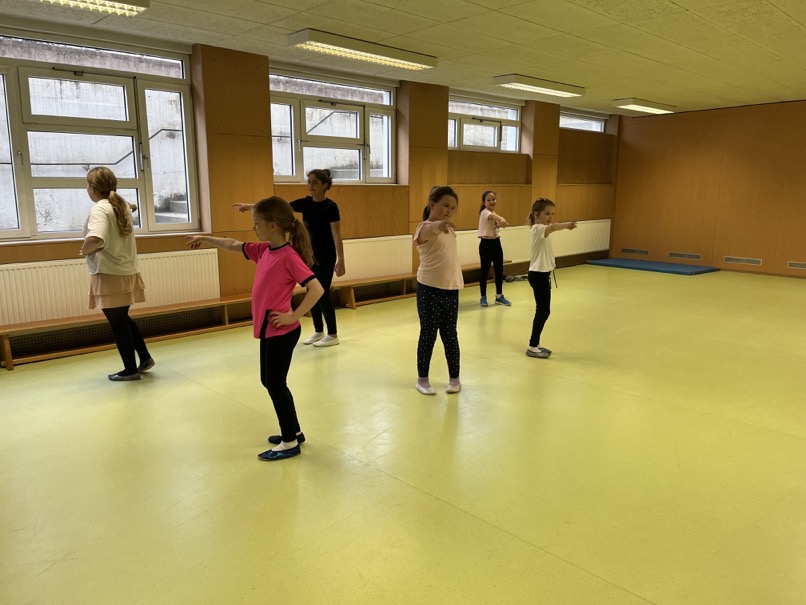 dance_3
