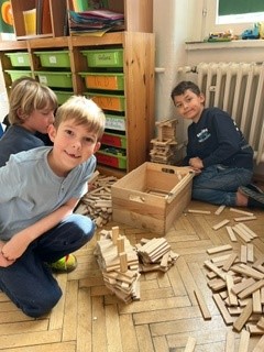tagesheim_3b__04turm_bauen