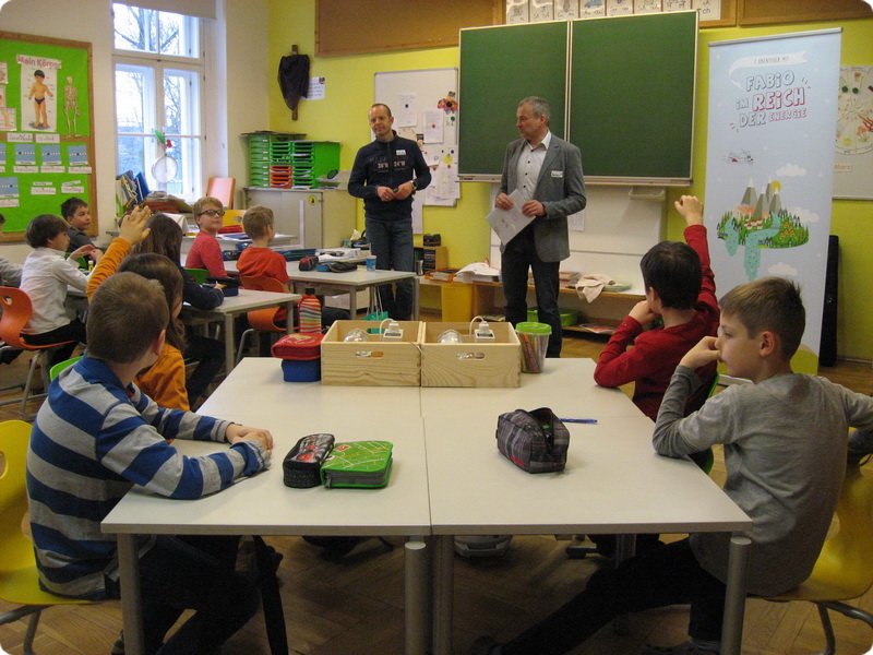 ateliertag_forschen800p_003.jpg