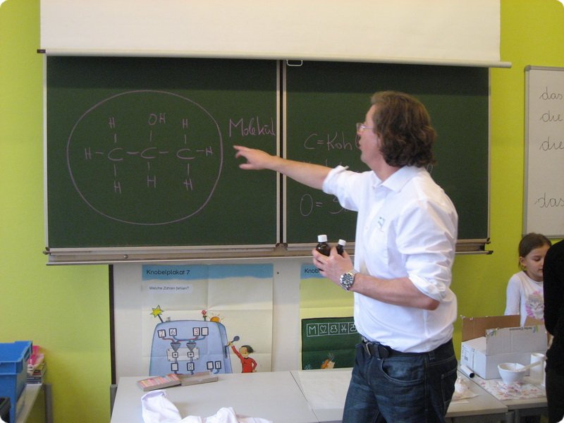 ateliertag_forschen800p_149.jpg