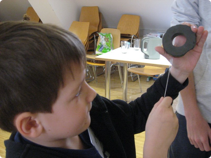 ateliertag_forschen800p_186.jpg